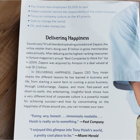 🔺️Delivering Happiness; A Path to Profits, Passion, and Purpose Paperback Book - Picture 3 of 6